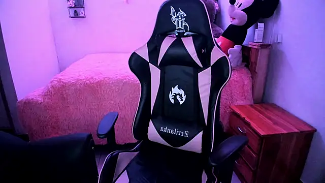 rayza mature 154 online show from 04-12-26, 04:21