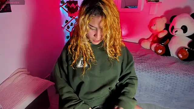 Elena-Rosse online show from 10-11-25, 04:35