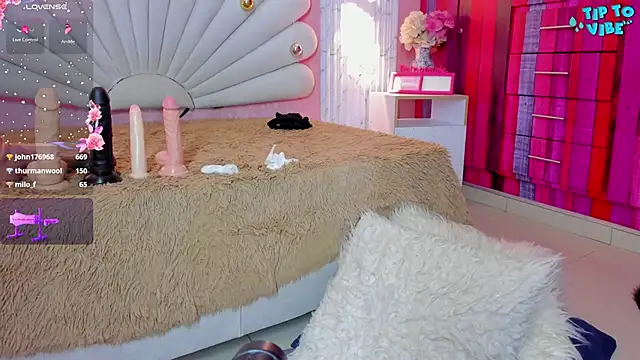 Sophia smith0 online show from 12-02-24, 11:57