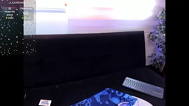 SuzzyyM online show from 03-14-26, 07:42