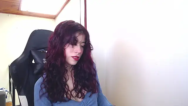 SuzzyyM online show from 01-15-25, 03:29