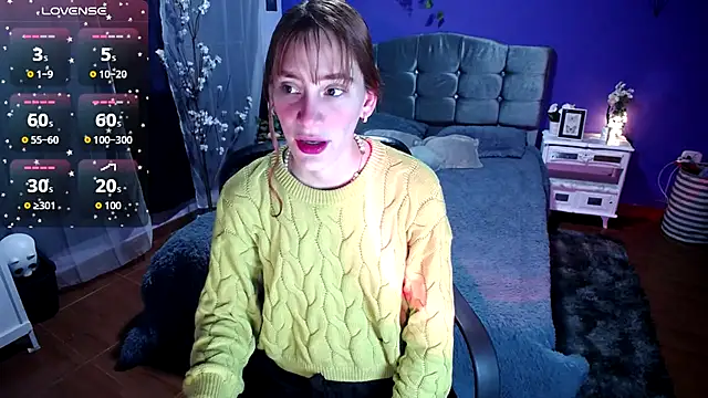 IsaBaileys  online show from 11-08-25, 09:40