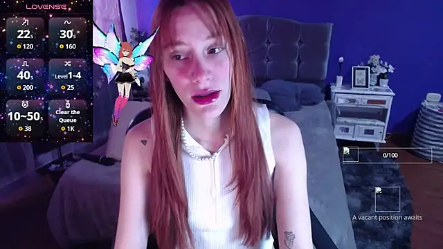 IsaBaileys  online show from 11-17-25, 09:52