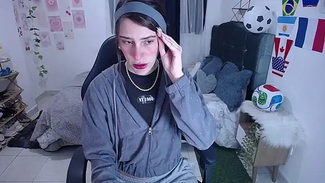 IsaBaileys  online show from 06-16-26, 03:28