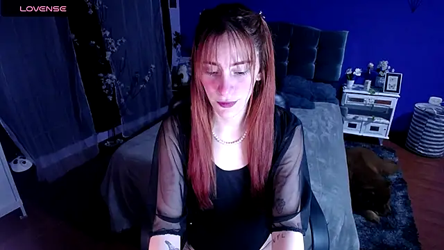 IsaBaileys  online show from 11-15-25, 11:09