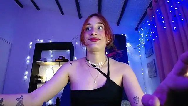 Snapshot of IsaBaileys_ chatting on 02-12-25, 01:19 IsaBaileys online show from 02-12-25, 01:19