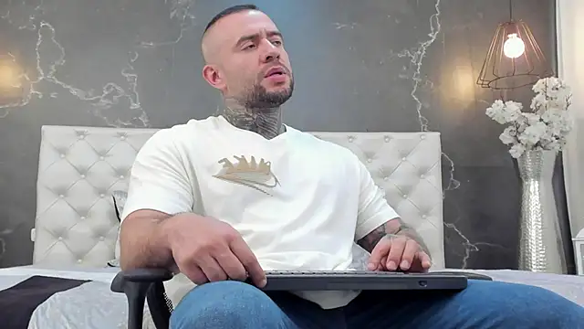 BruceDallas online show from 03-20-25, 11:23