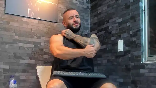 BruceDallas online show from 04-19-26, 03:40