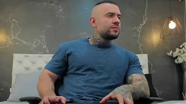 BruceDallas online show from 02-19-25, 01:18