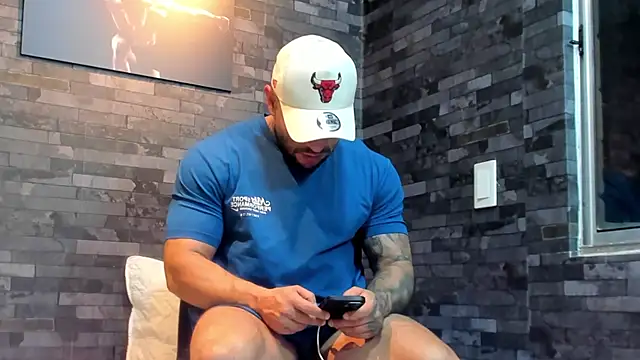 BruceDallas online show from 02-06-26, 04:08