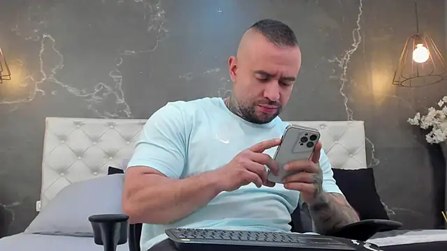 BruceDallas online show from 02-25-25, 01:20