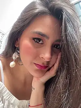 emily amaya online show from 04-24-26, 06:54