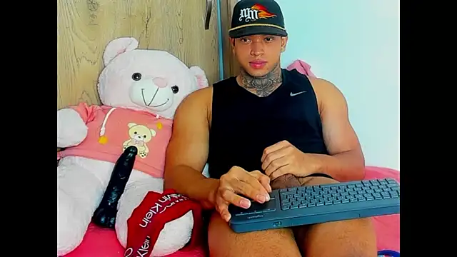 Stiven collins online show from 10-22-25, 11:42