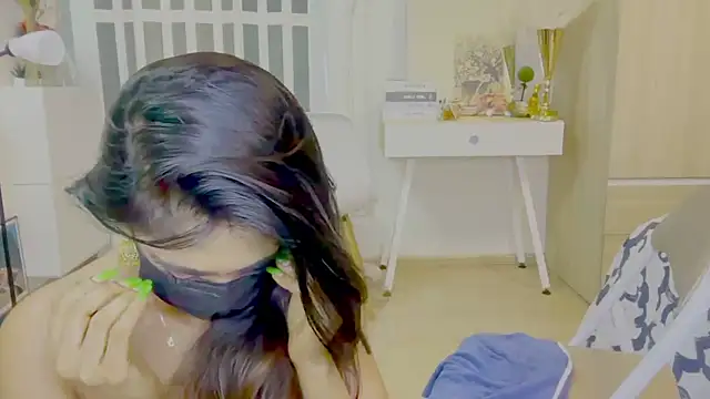 Monalisadon018 online show from 04-15-26, 09:26