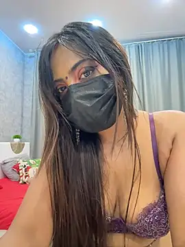 Snapshot of Monalisadon018 chatting on 12-20-24, 01:33 Monalisadon018 online show from 12-20-24, 01:33