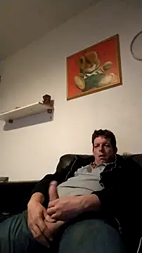 Knuffelstaaf123 online show from 11-06-25, 12:25