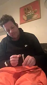 Knuffelstaaf123 online show from 03-25-26, 03:00