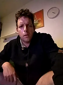 Knuffelstaaf123 online show from 11-01-25, 04:34