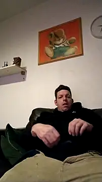 Knuffelstaaf123 online show from 02-02-26, 09:47