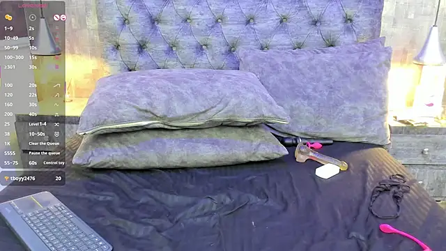 Honey-420- online show from 12-04-25, 02:27