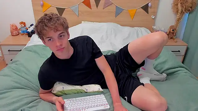 Fandi 777 online show from 04-03-26, 02:01