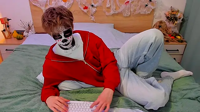 Fandi 777 online show from 10-31-25, 01:19