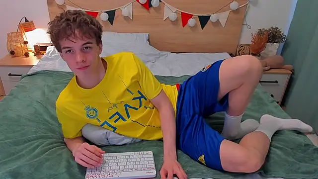 Fandi 777 online show from 11-20-25, 08:37