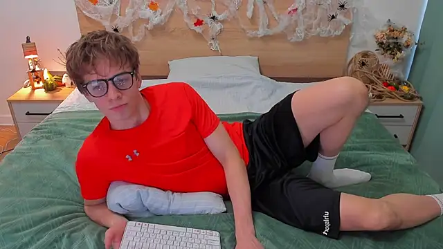 Fandi 777 online show from 10-29-25, 08:02