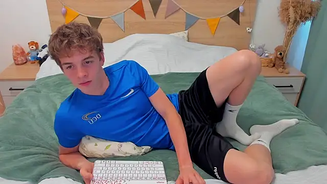 Fandi 777 online show from 04-07-26, 12:29