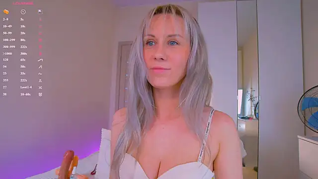 Snapshot of Nika_Bloom chatting on 05-19-26, 06:31 Nika Bloom online show from 05-19-26, 06:31