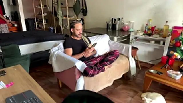 Snapshot of gerson173Hugo chatting on 12-20-25, 01:25 gerson173Hugo online show from 12-20-25, 01:25