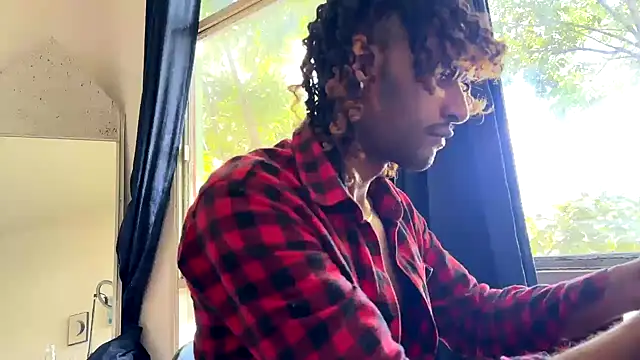 Snapshot of gerson173Hugo chatting on 10-23-25, 10:47 gerson173Hugo online show from 10-23-25, 10:47