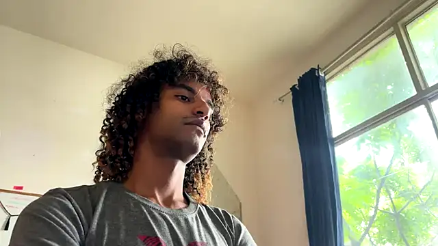 Snapshot of gerson173Hugo chatting on 03-03-26, 02:02 gerson173Hugo online show from 03-03-26, 02:02