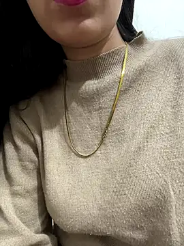 Thirsty Malika online show from 11-08-25, 05:16