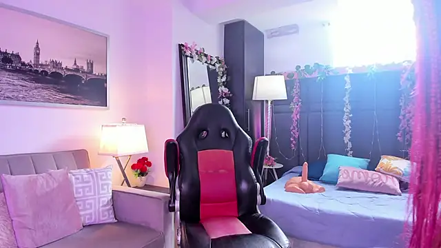 Snapshot of roxydevile chatting on 01-20-25, 07:25 roxydevile online show from 01-20-25, 07:25