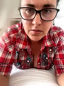 Snapshot of MorbidaMonica01 chatting on 09-08-25, 03:22 MorbidaMonica01 online show from 09-08-25, 03:22