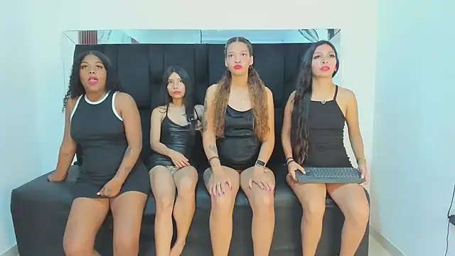 SweetYoungs  online show from 11-26-25, 09:48