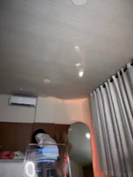 Lianh Benett online show from 09-14-25, 07:42