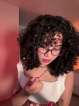 Lianh Benett online show from 03-02-25, 10:37