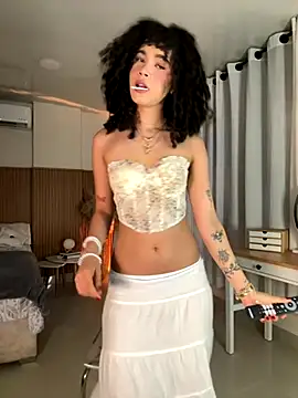 Lianh Benett online show from 09-30-25, 06:19