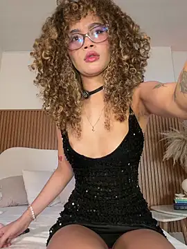 Lianh Benett online show from 02-08-26, 08:23