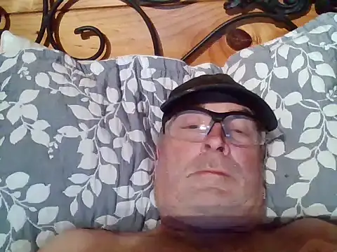 Snapshot of MatRat287 chatting on 07-19-26, 05:10 MatRat287 online show from 07-19-26, 05:10