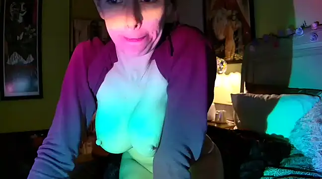 GardenGirl00 online show from 03-02-25, 05:01