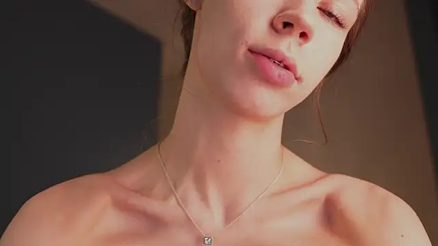 poisonn girlll online show from 04-30-26, 08:57