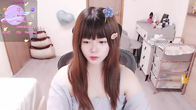 Snapshot of a0513 chatting on 05-15-26, 02:37 a0513 online show from 05-15-26, 02:37