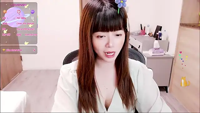 Snapshot of a0513 chatting on 10-09-25, 03:45 a0513 online show from 10-09-25, 03:45