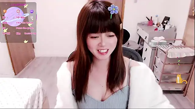 Snapshot of a0513 chatting on 03-10-26, 04:11 a0513 online show from 03-10-26, 04:11