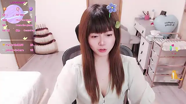 Snapshot of a0513 chatting on 05-17-26, 03:01 a0513 online show from 05-17-26, 03:01