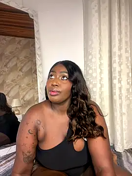 emilyrojas online show from 11-05-25, 12:08