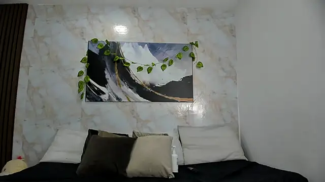 Anhii Ruiz online show from 04-07-26, 11:17